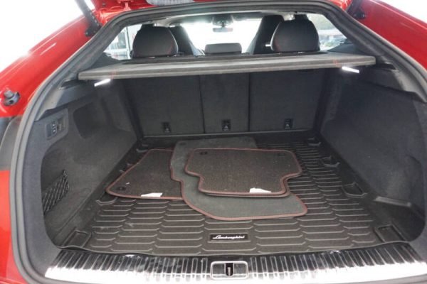 2023-lamborghini-urus-s-awd-4dr-suv (10)