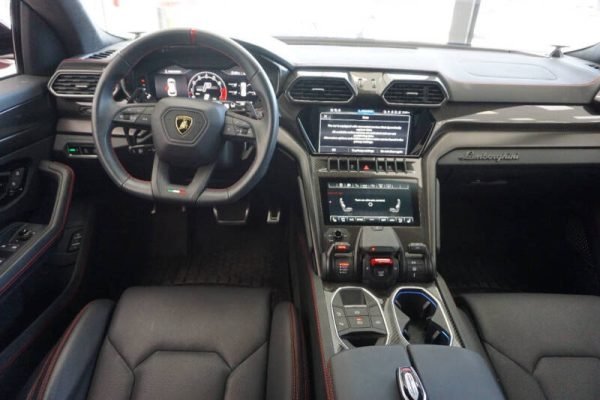 2023-lamborghini-urus-s-awd-4dr-suv (17)