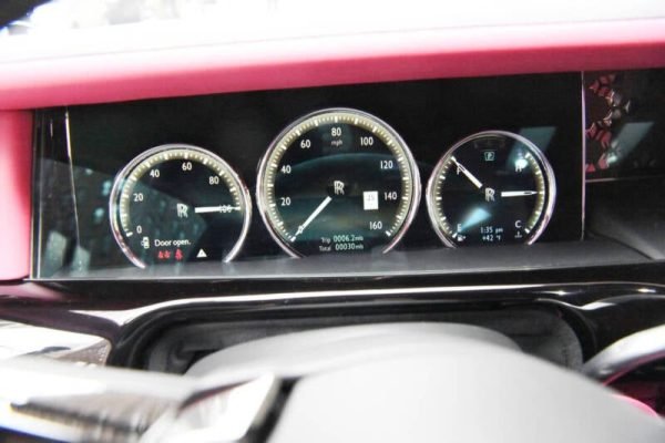 2024-rolls-royce-phantom-base-4dr-sedan (16)